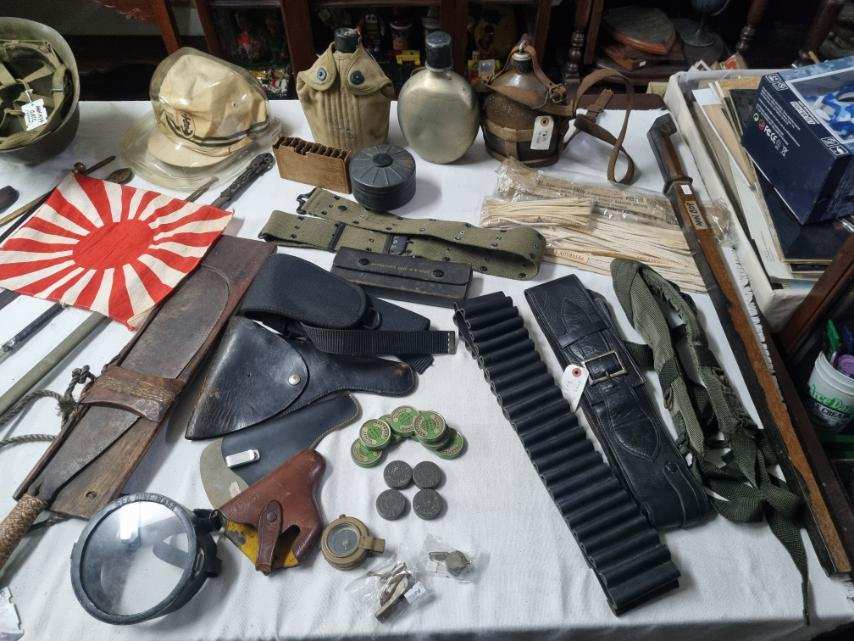 Vintage Military Collectible Items