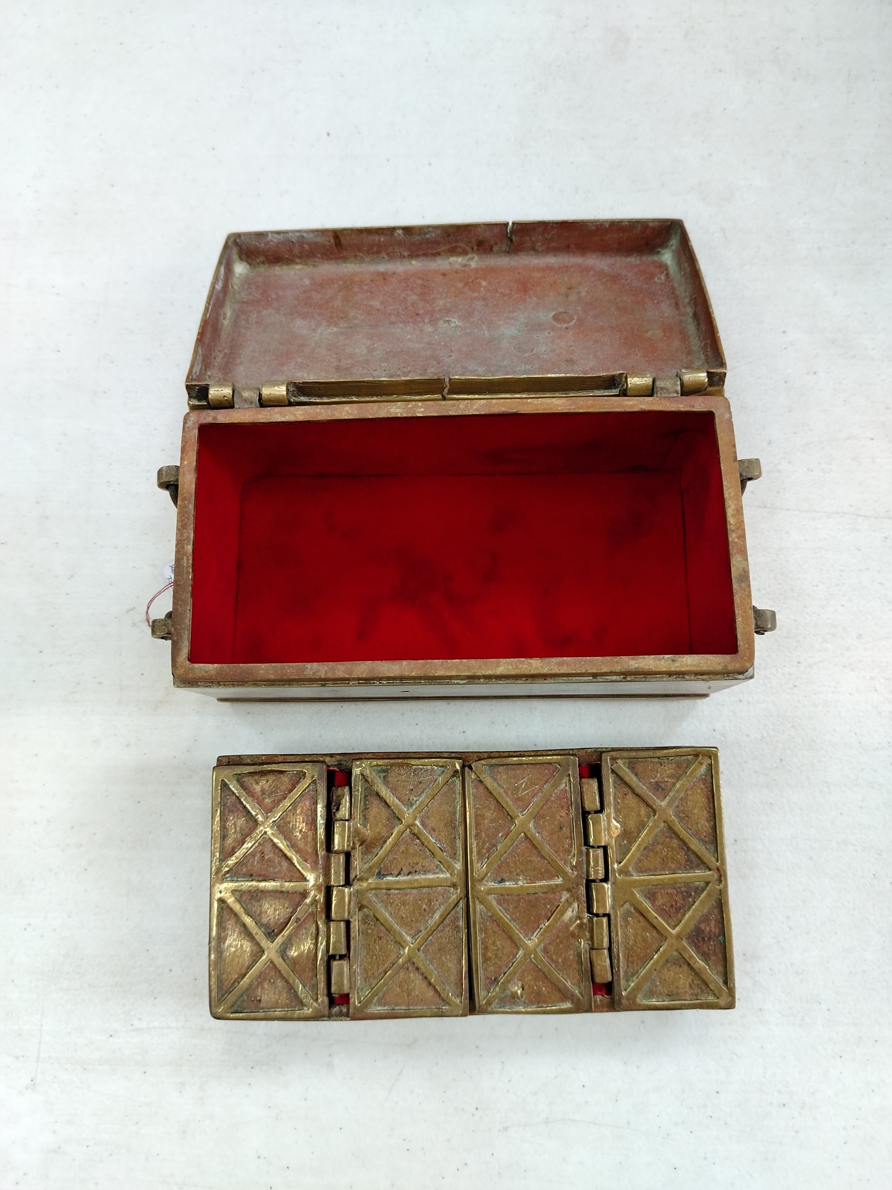 BETEL NUT BOX BRASS