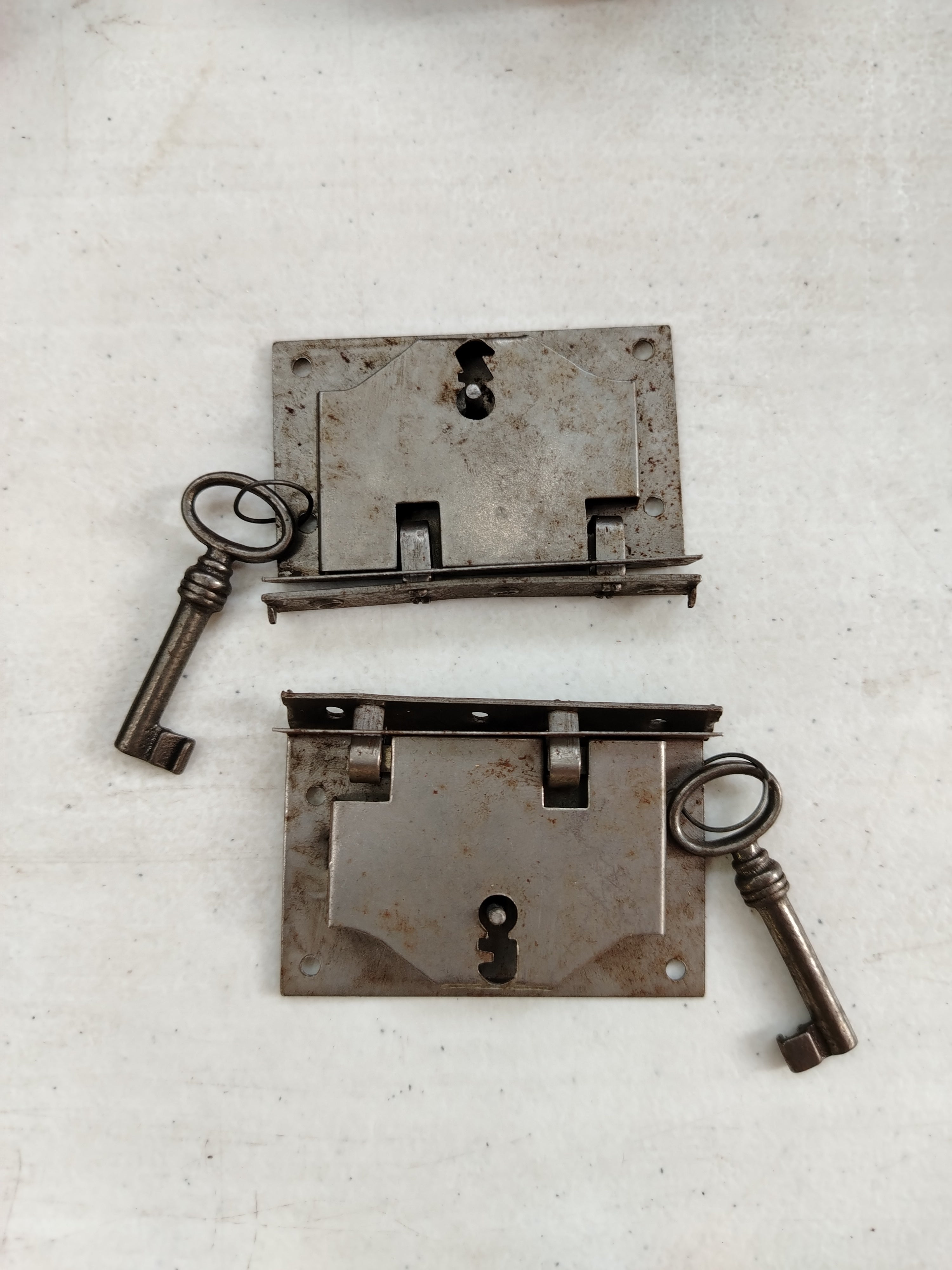 Cheast Lock VINTAGE CHEST LOCK – Siglo Antiques