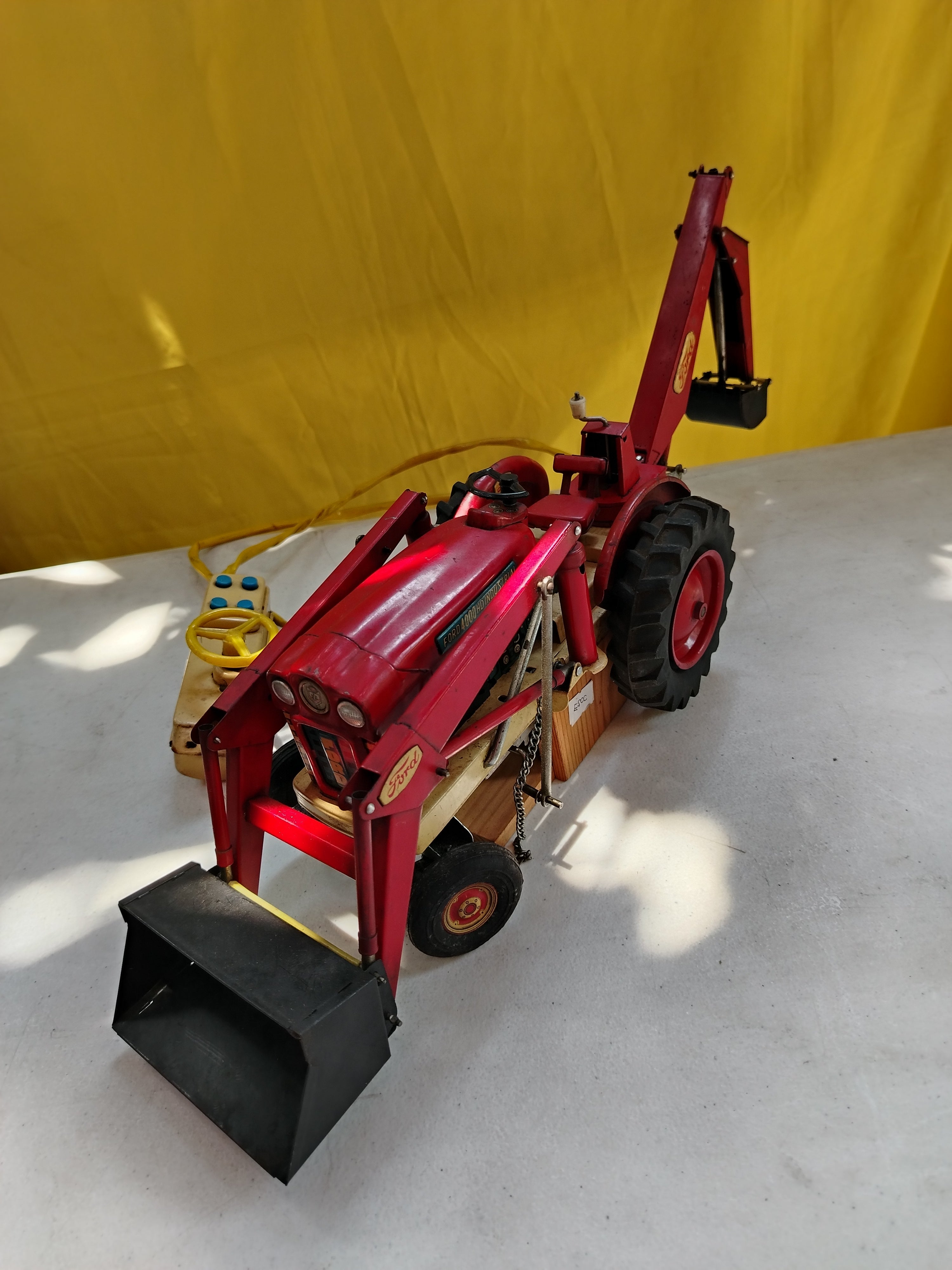 CRAGSTAN FORD TRACTOR TIN TOY