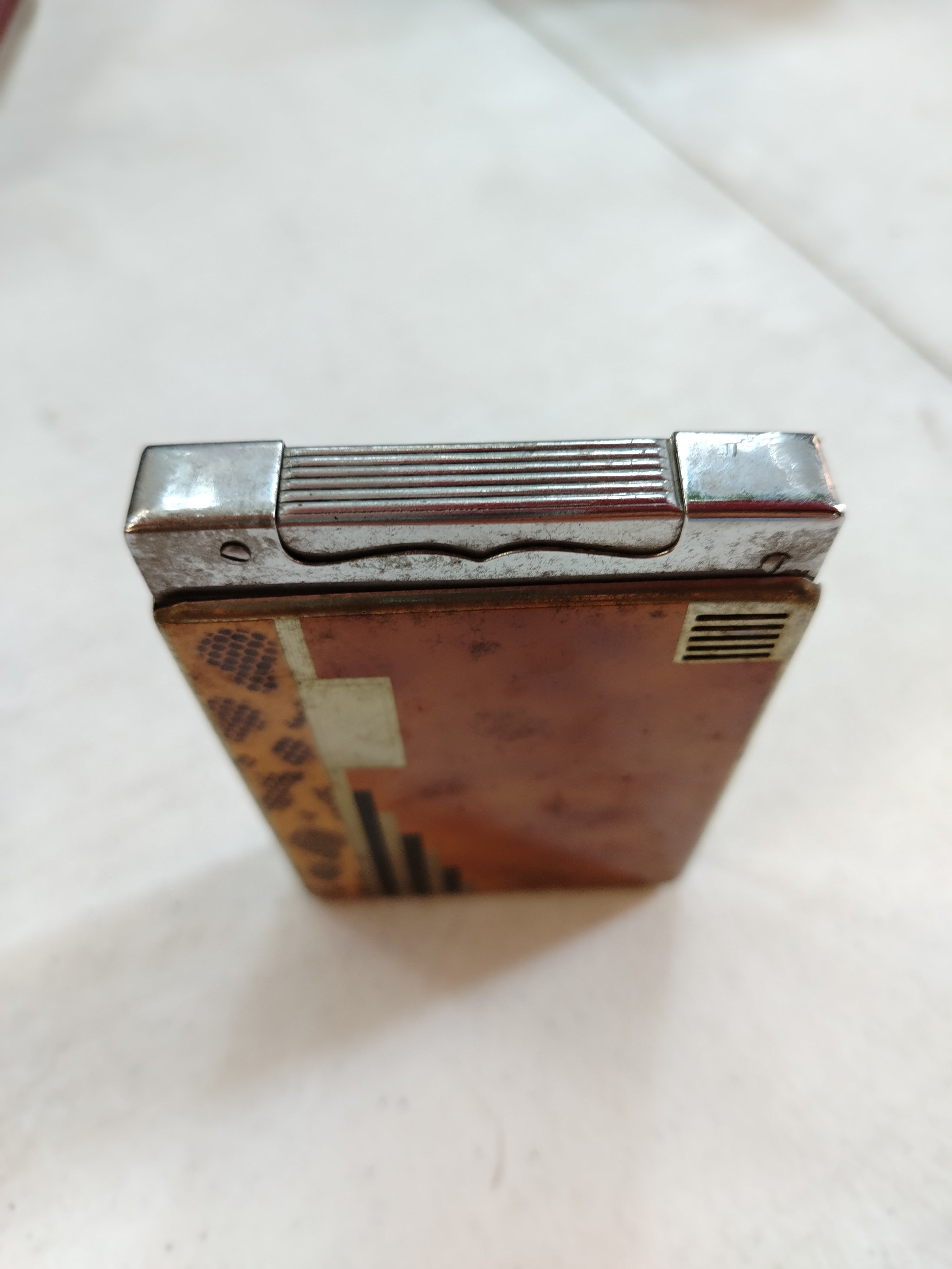 CIGARETTE CASE WITH LIGHTER