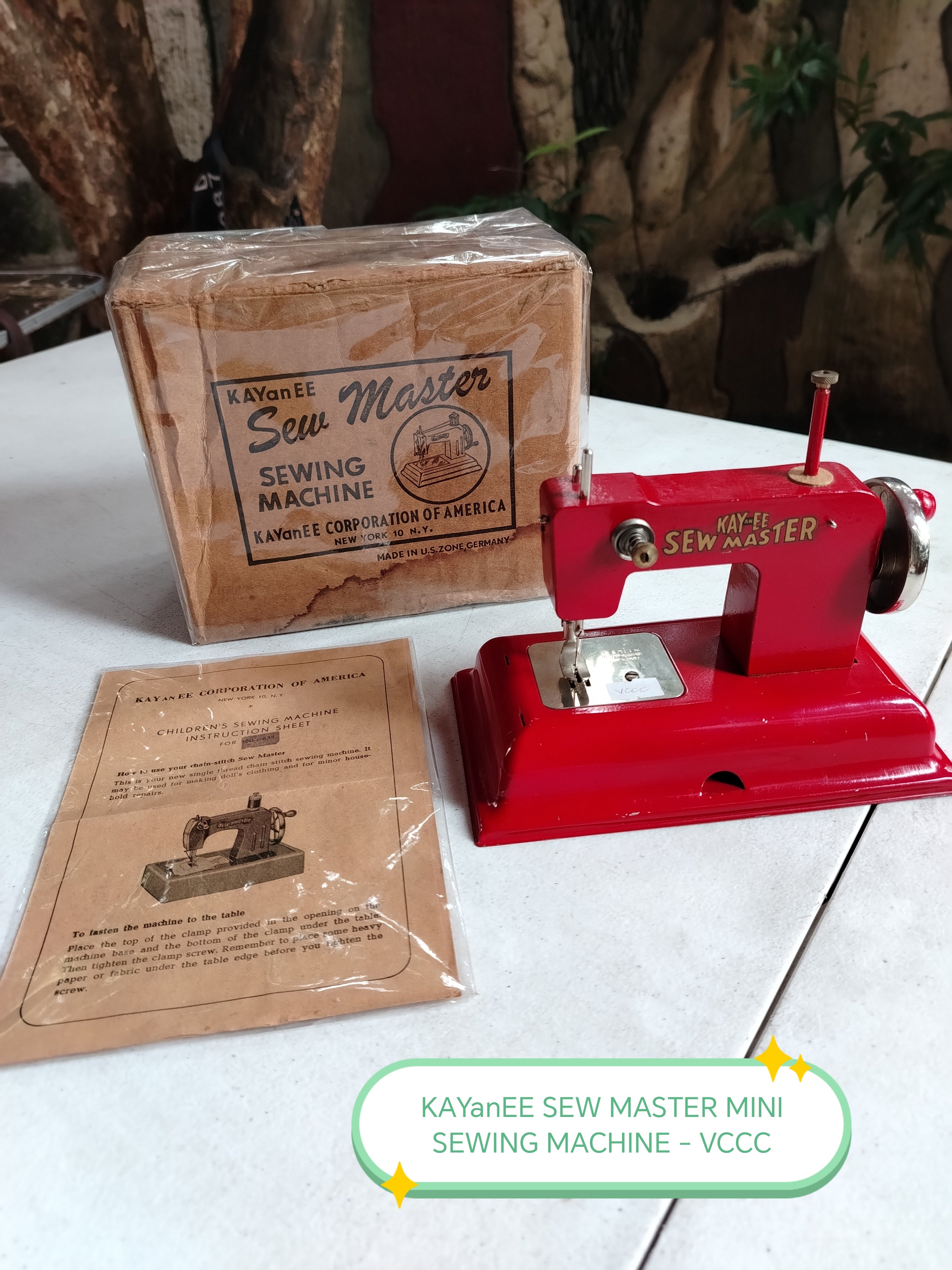 MINIATURE SEW MASTER SEWING MACINE