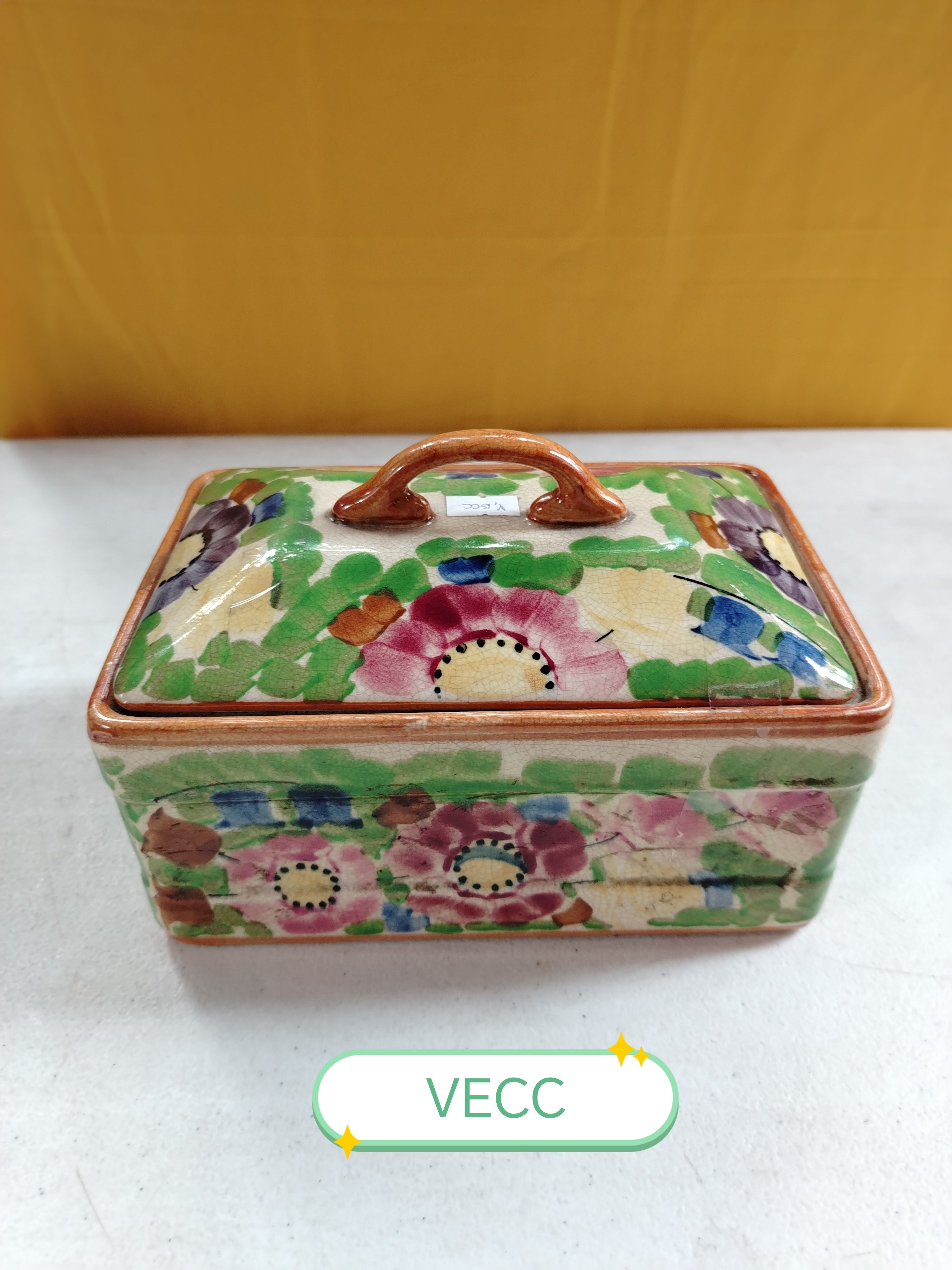 CERAMIC BOX WITH LID