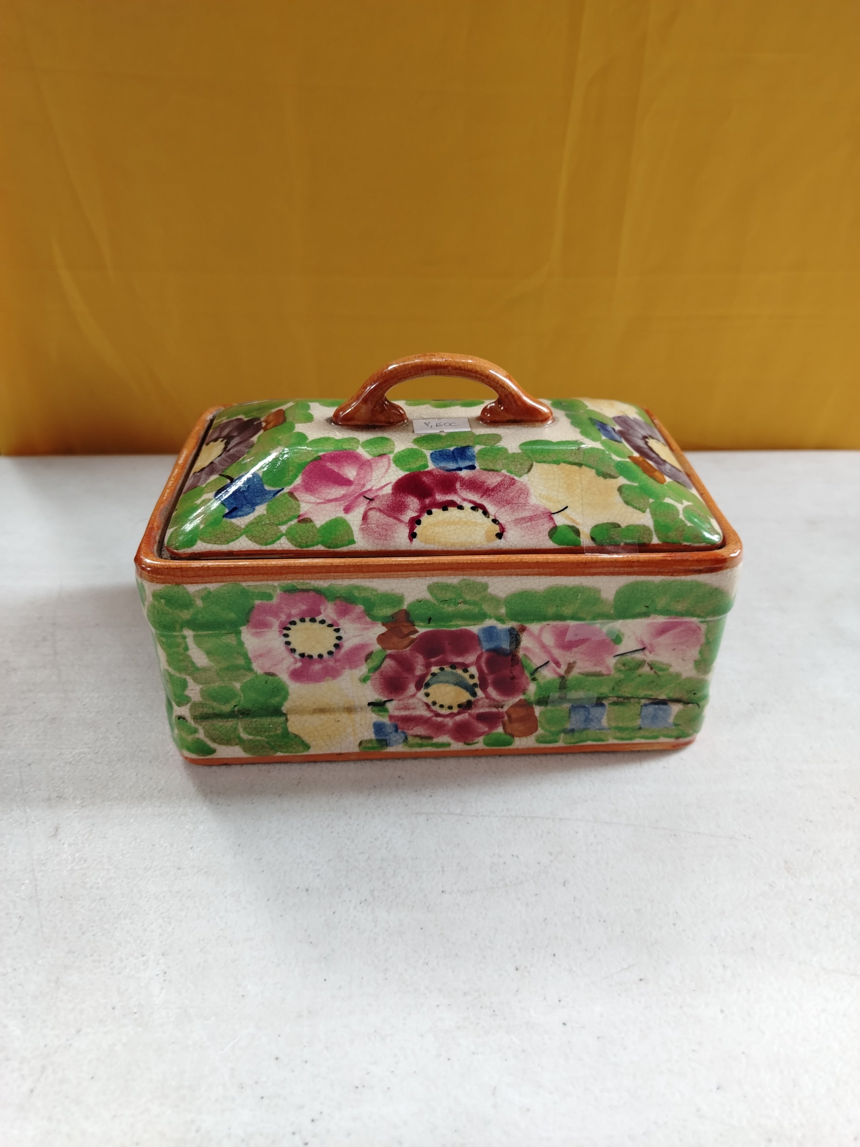 CERAMIC BOX WITH LID