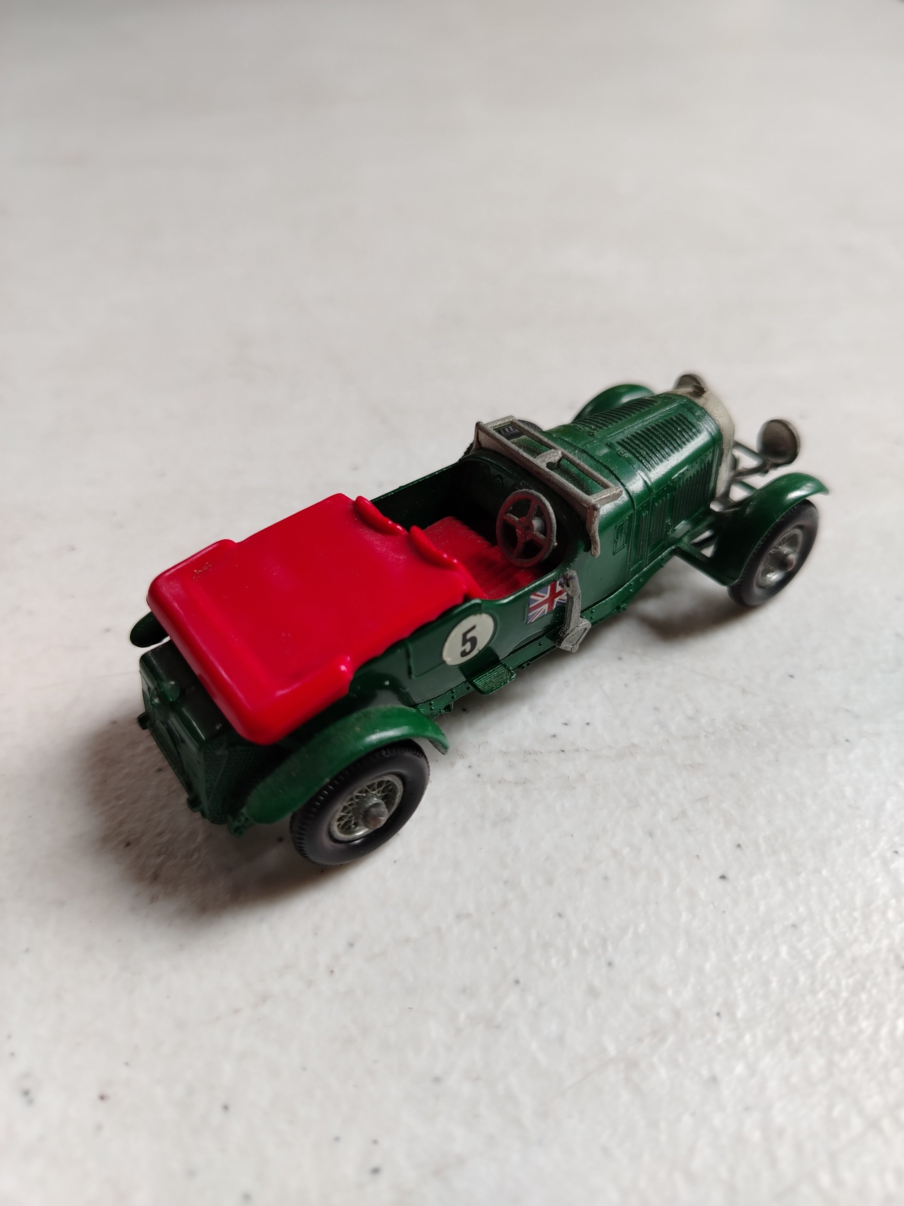 MATCHBOX DIE CAST