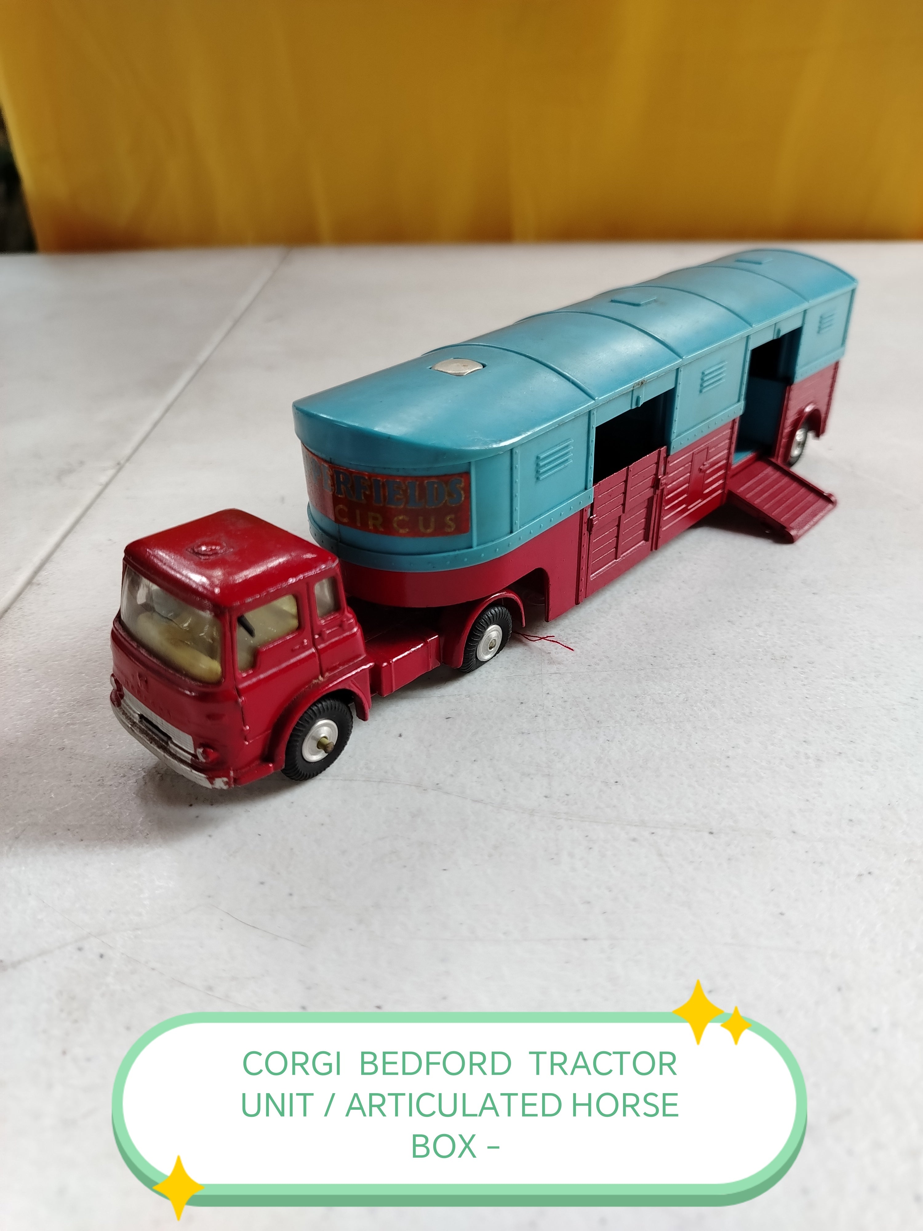 CORGI BEDFORD TRACTOR