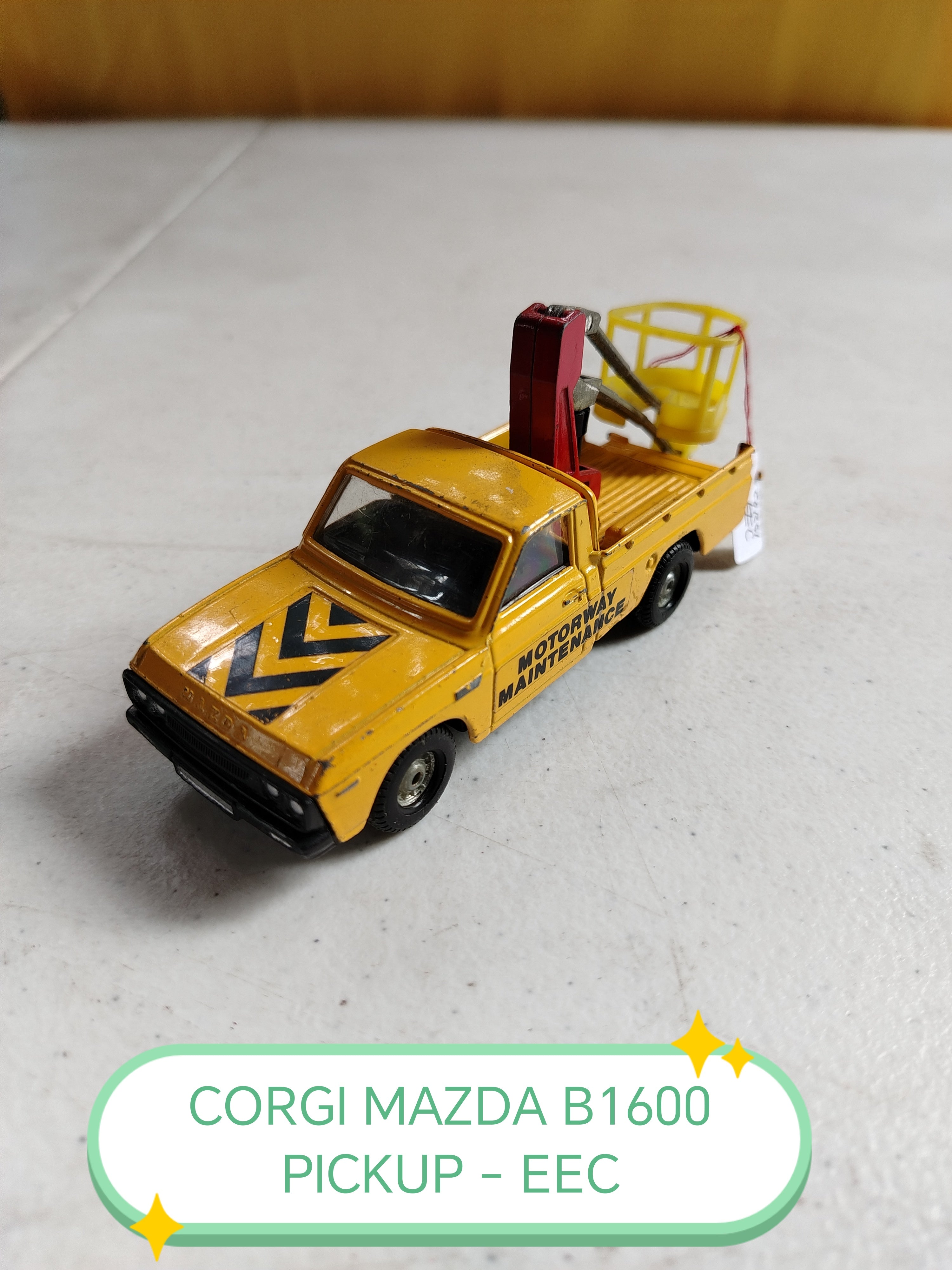 CORGI MAZDA 1600 PICK UP