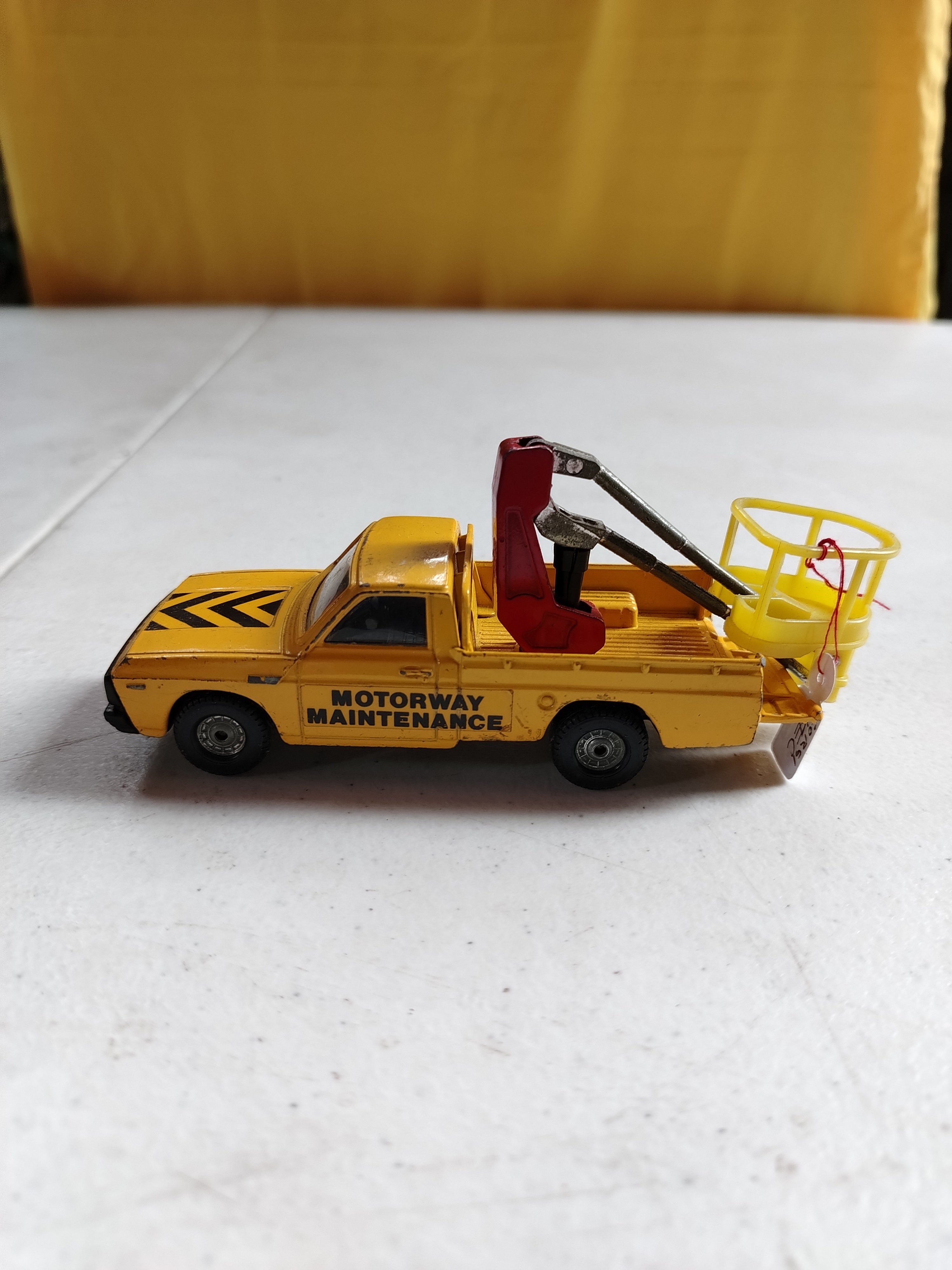 CORGI MAZDA 1600 PICK UP