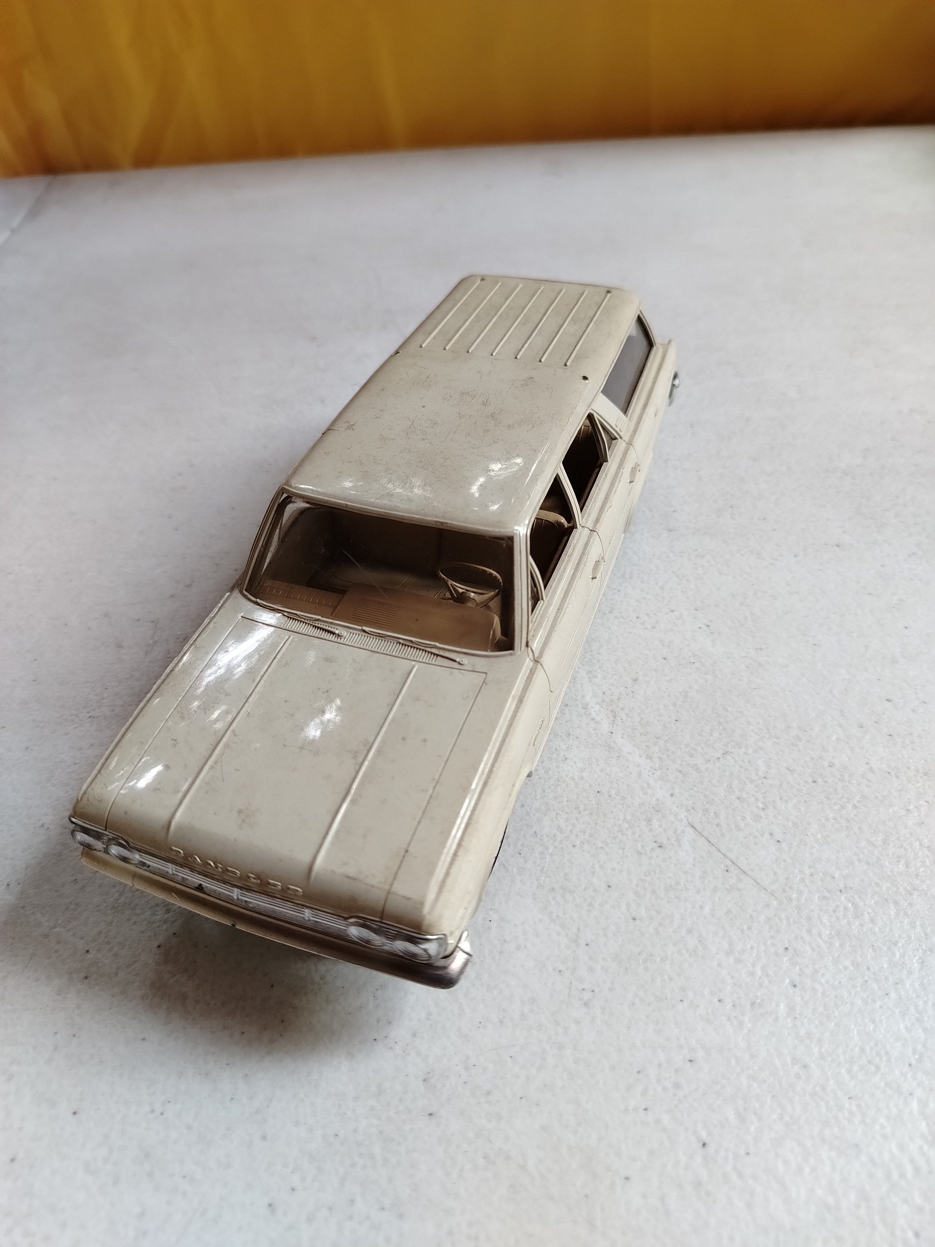 PLASTER TOY CAR