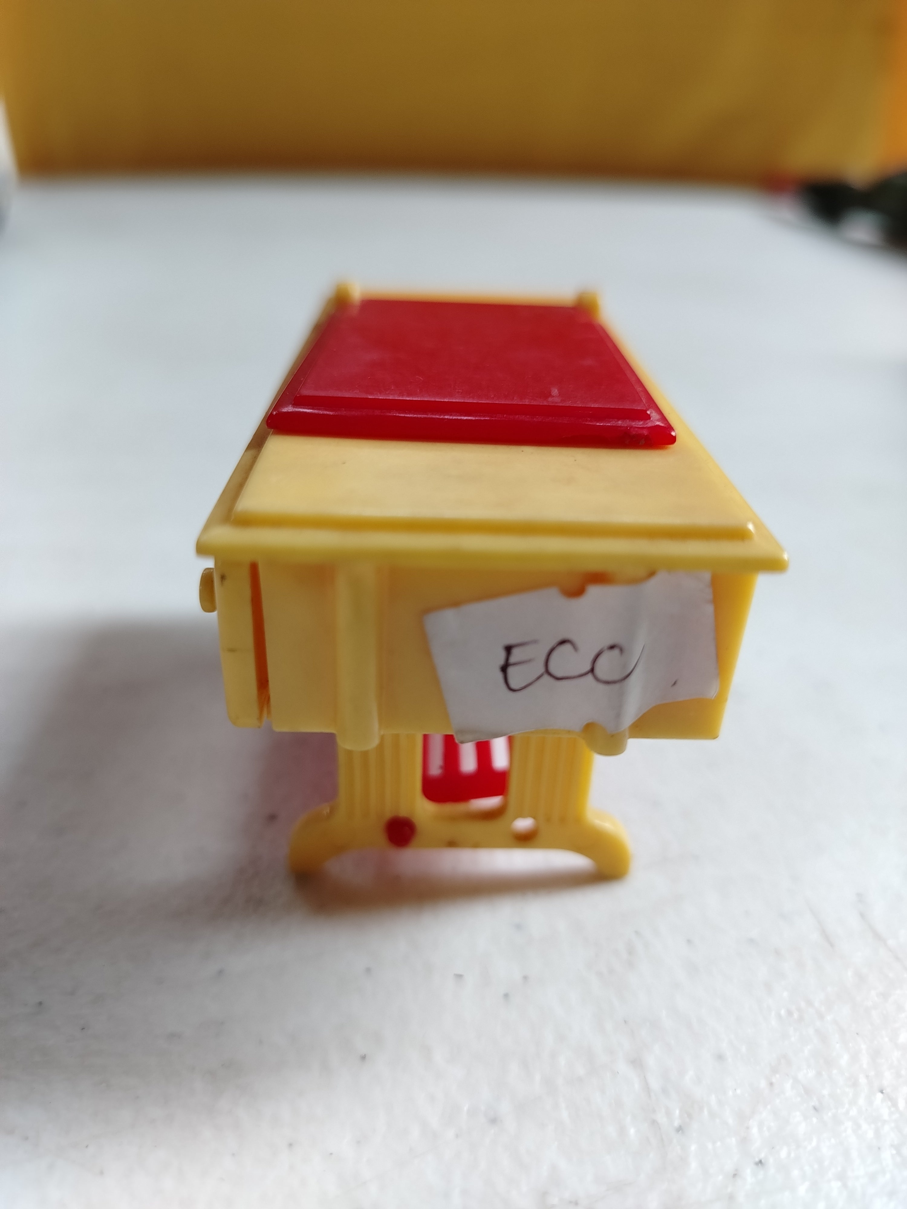 SEWING MACHINE TOY