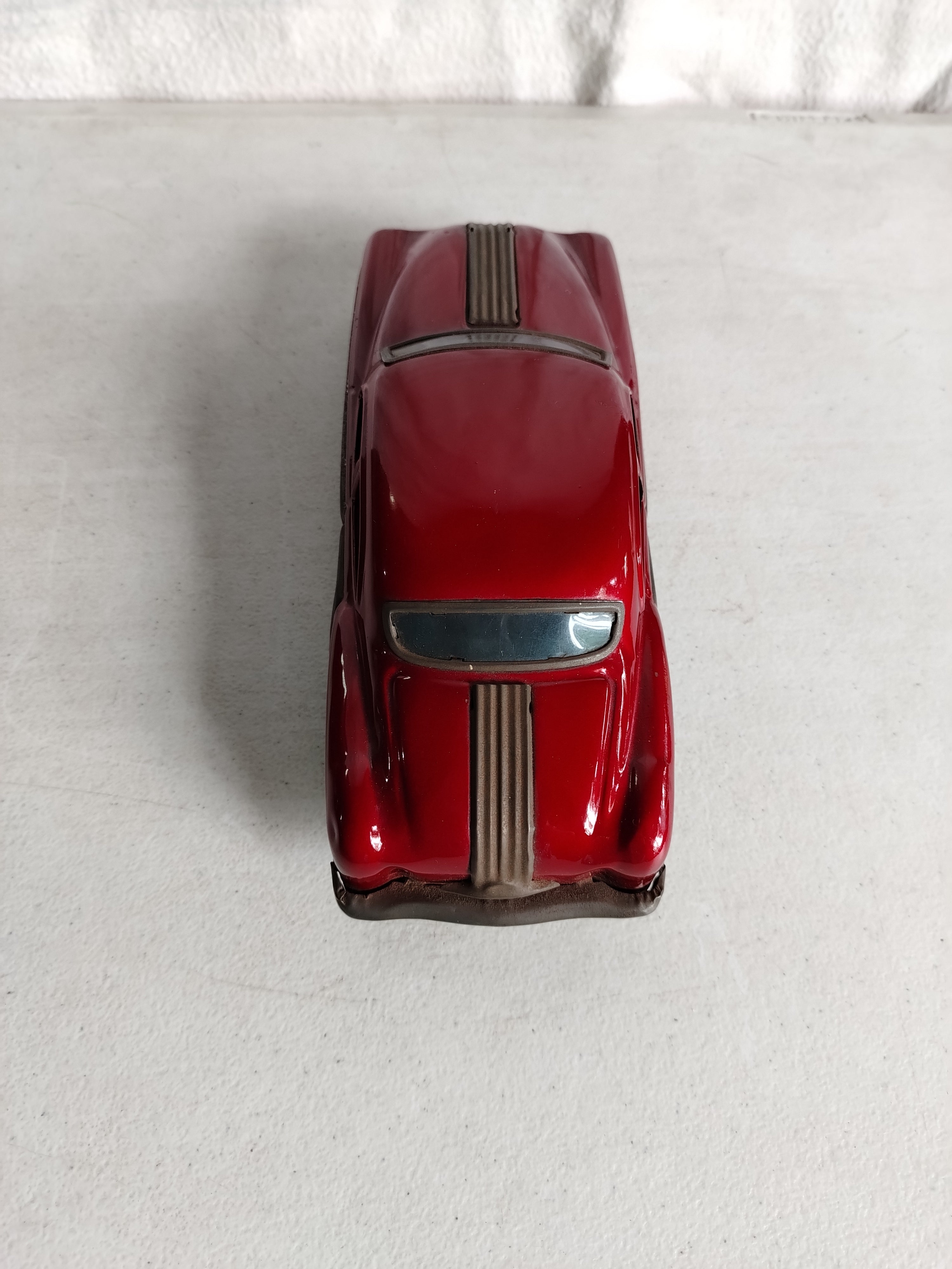 RED CAR TIN TOY