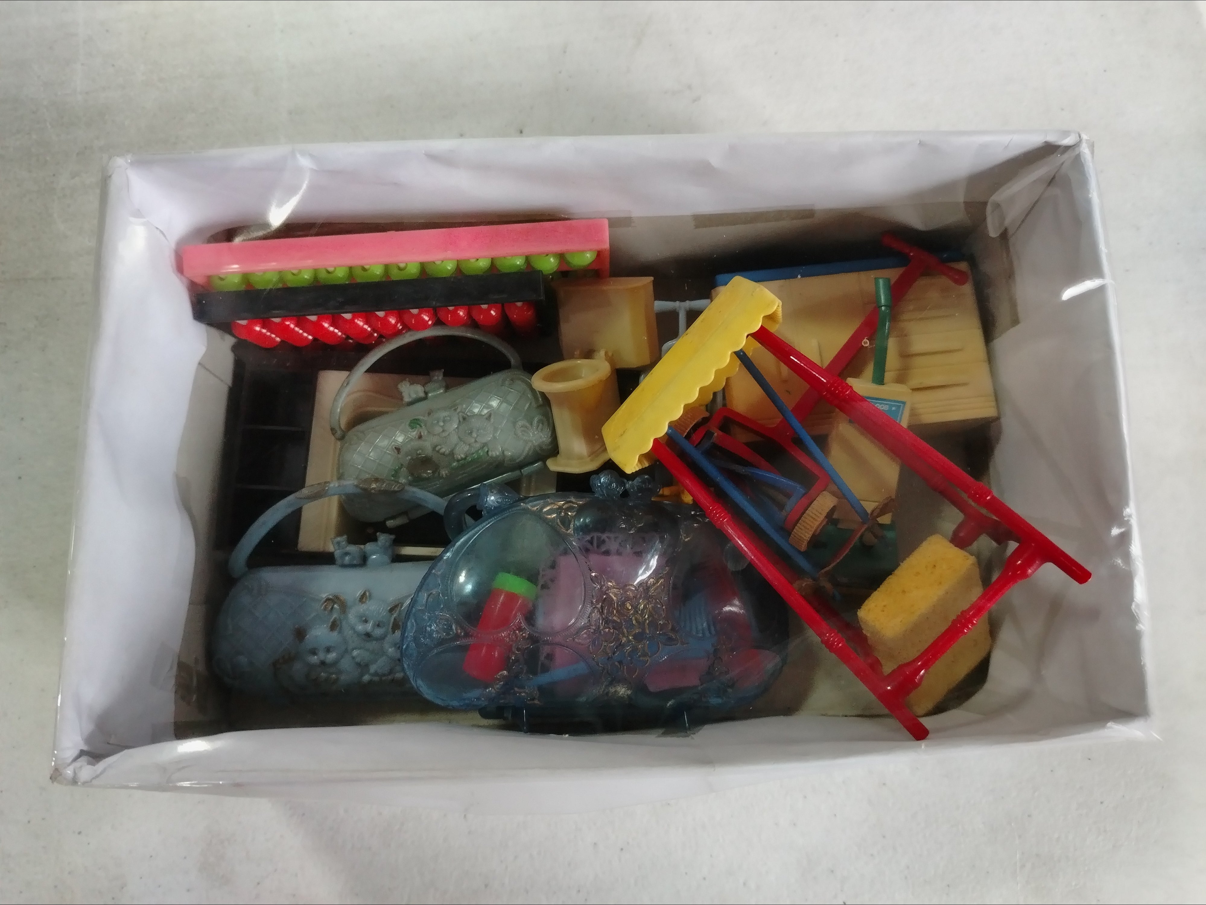 MINIATURE KITCHEN EQUIPMENT