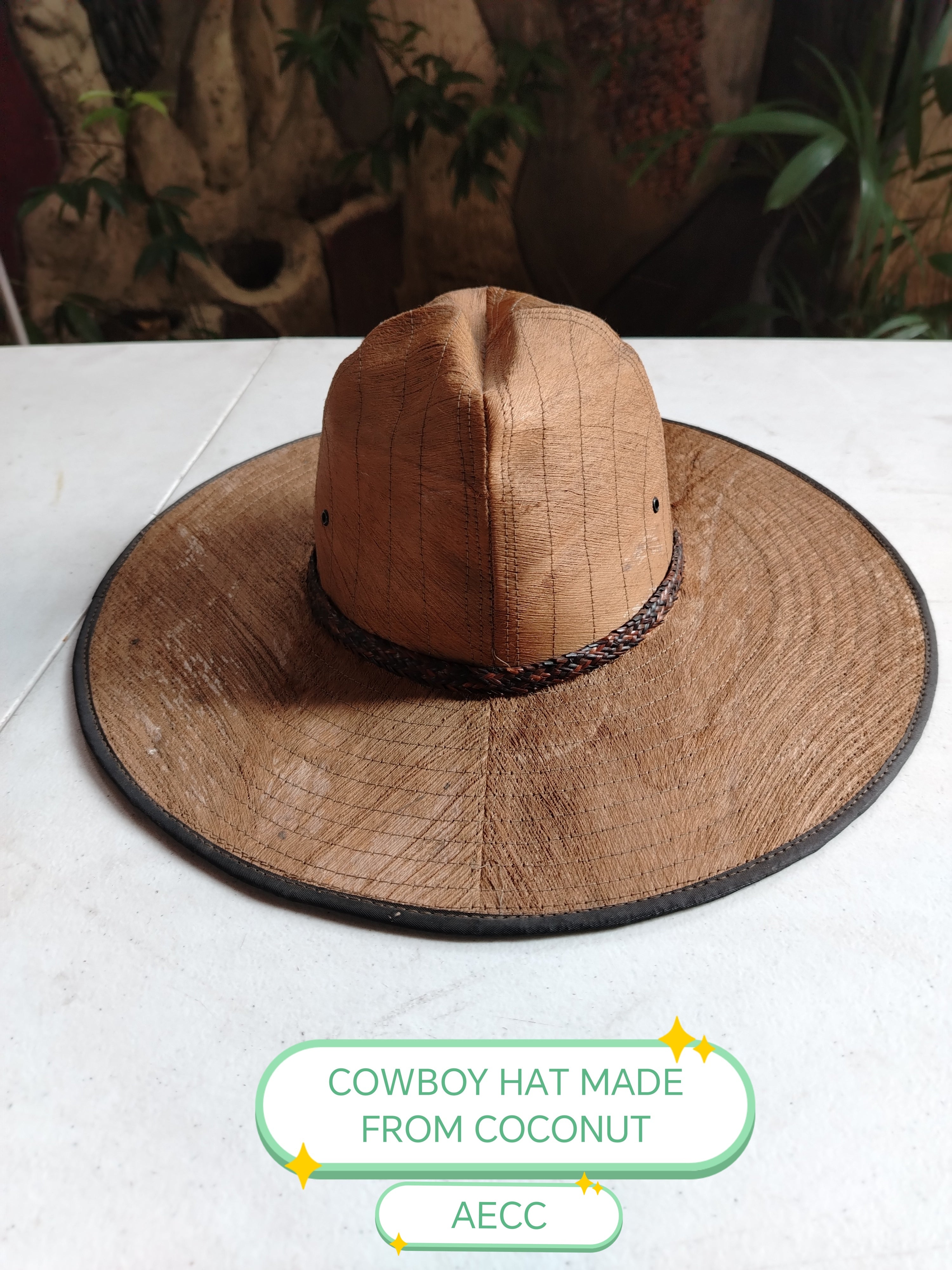 COWBOY HAT