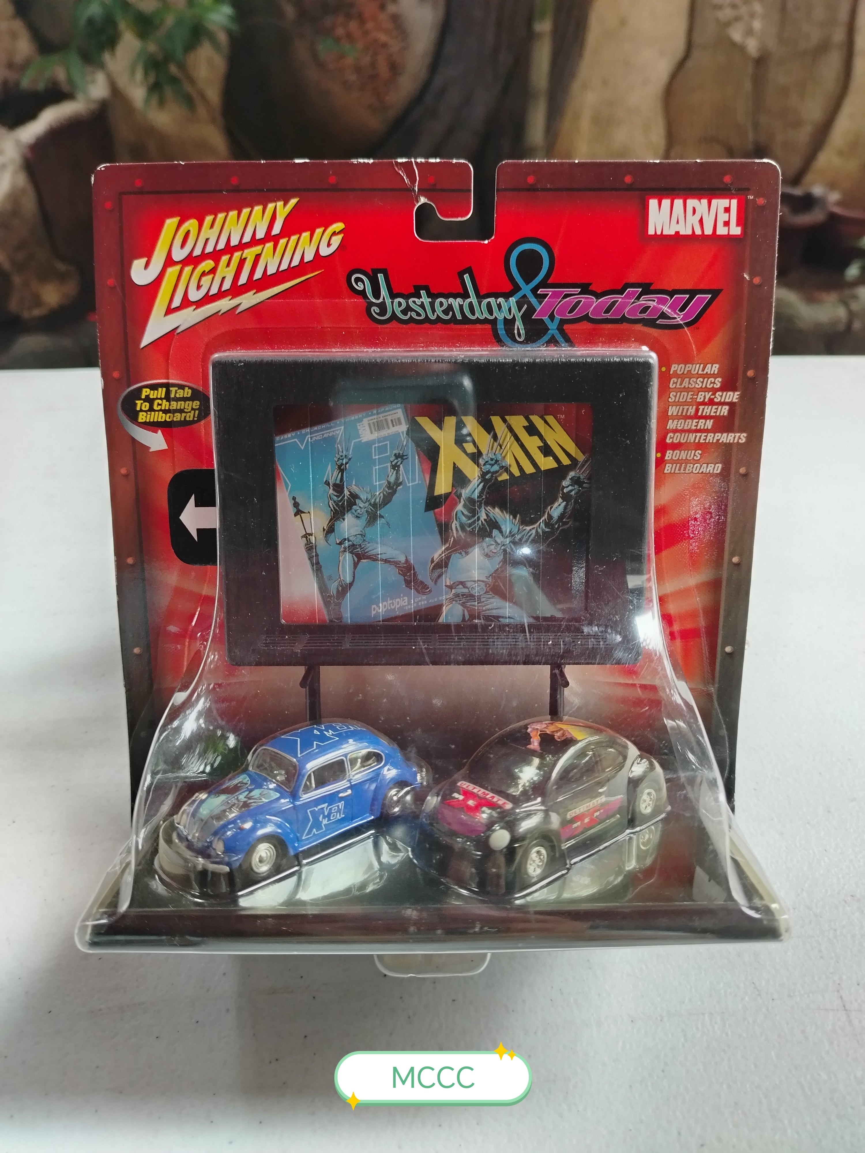 JOHNNY LIGHTNING CARDED