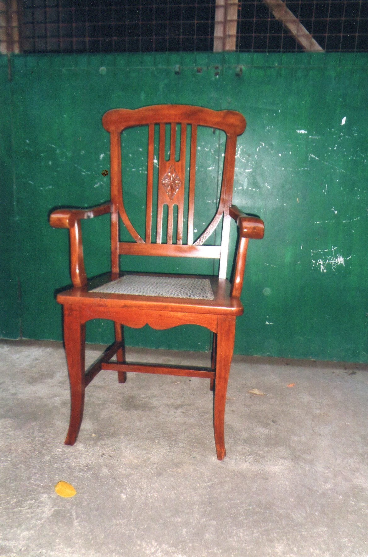 Arm Chair AG07 Narra Plastik Solihiya 1920′s