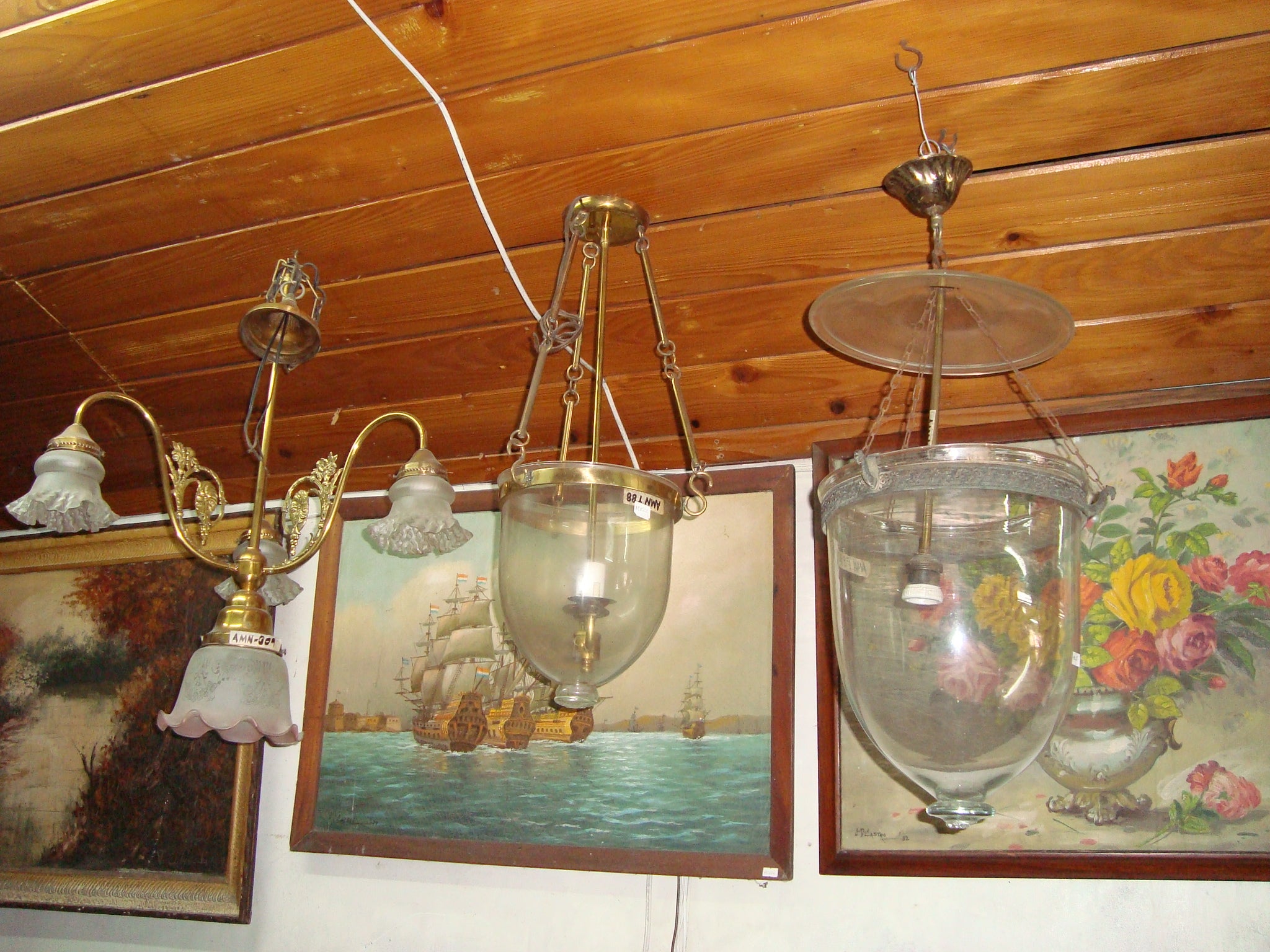 Globo Hanging Lamps