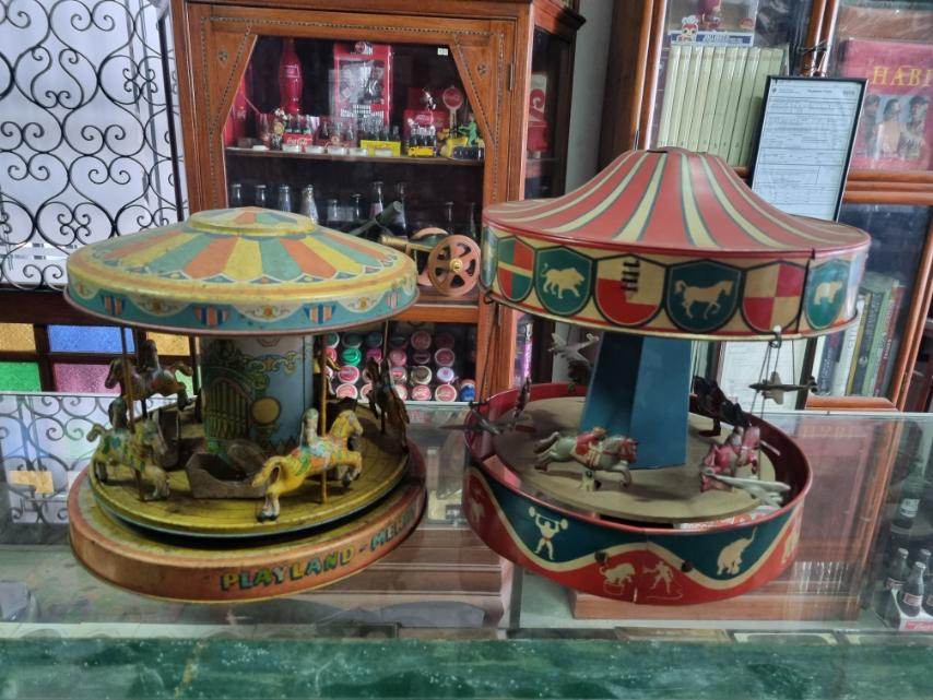 Carousell Tin Toy