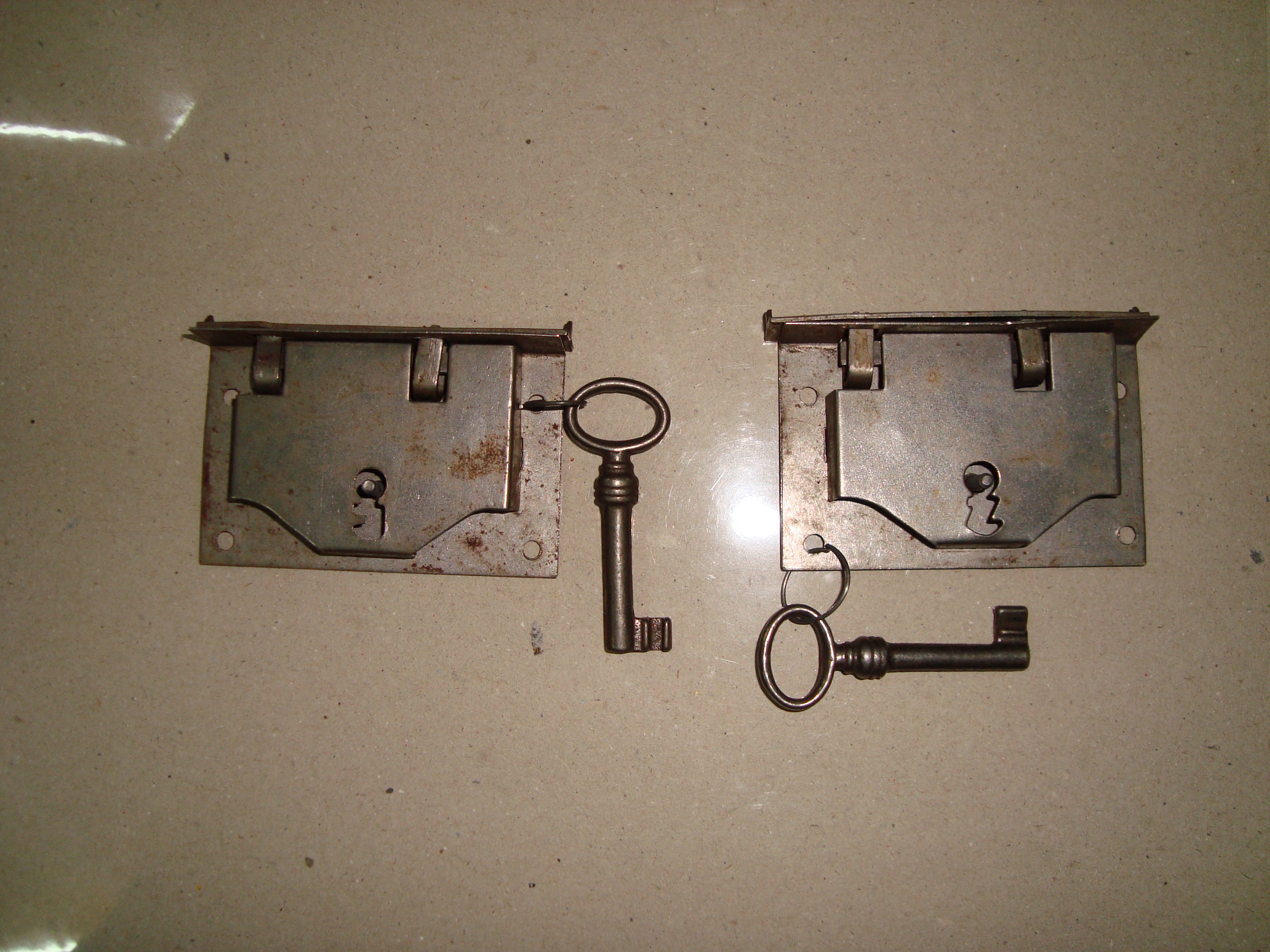 Chest Lock – Siglo Antiques