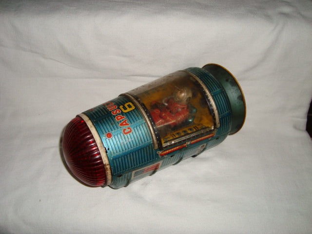 Space Ship Capsule 6 tin Toy